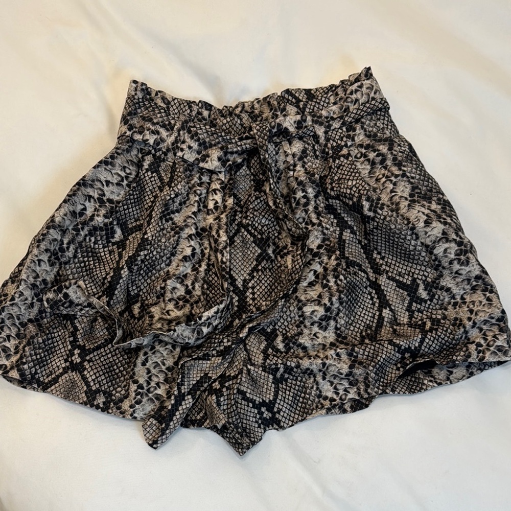 Lavender Brown High Waist Black and Gray Shorts